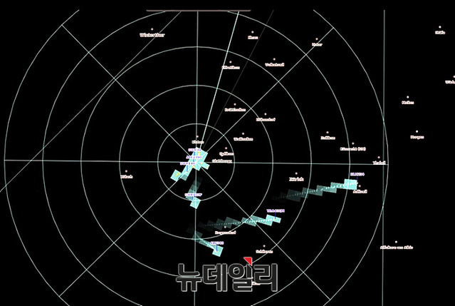 ▲ 항공 레이더 디스플레이
 ⓒYoutube 캡쳐
