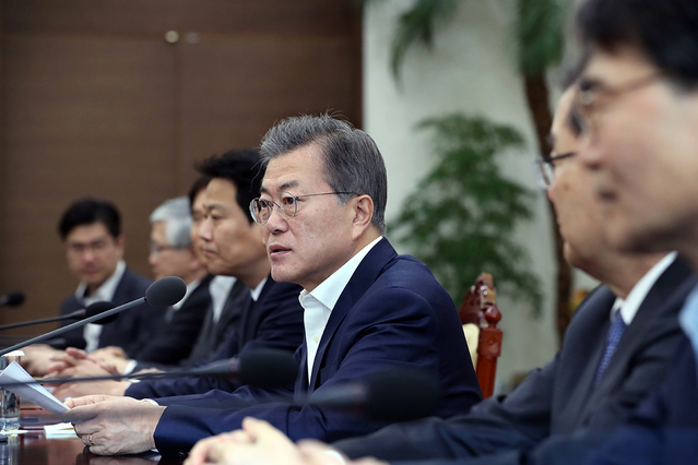 ▲ 문재인 대통령이 21일 남북정상회담 준비위원회 2차 전체회의에서 발언하고 있다. ⓒ청와대 제공