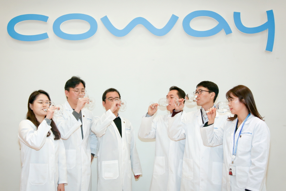 ▲ 코웨이 환경기술연구소 소속 연구원 ⓒ 코웨이