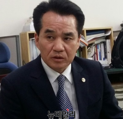 ▲ 조운희 충북도 재난안전실장.ⓒ이민기 기자