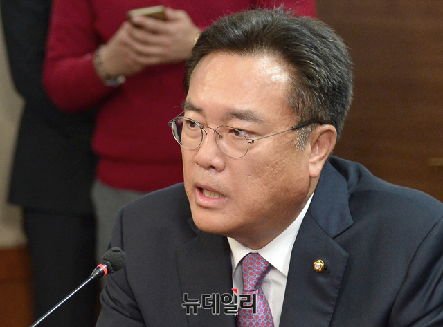 ▲ 정진석 자유한국당 의원. ⓒ뉴데일리 공준표 기자