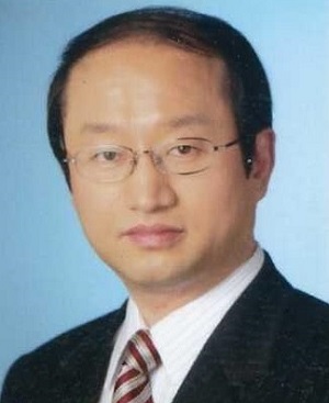 ▲ 오는 6・13 지방선거에서 대전시장 출마를 선언한 더불어민주당 이상민 의원(대전 유성을)이 28일 선거대책본부장으로 영입한 김홍섭 대전시 정무특보.ⓒ이상민 의원실