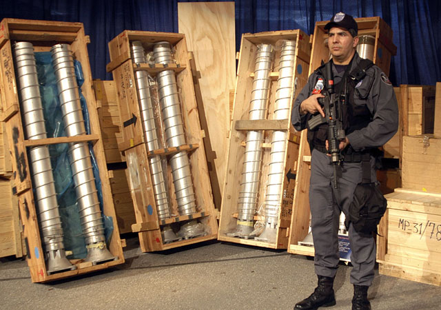 ▲ 리비아가 핵개발을 포기한 뒤 미국으로 넘겨진 '고농축 우라늄(HEU)' 추출용 원심분리기. ⓒ위키피디아 공개사진.