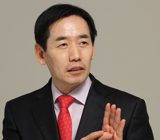 ▲ 자유한국당 정용선 충남도지사 예비후보.ⓒ정용선 선거사무소