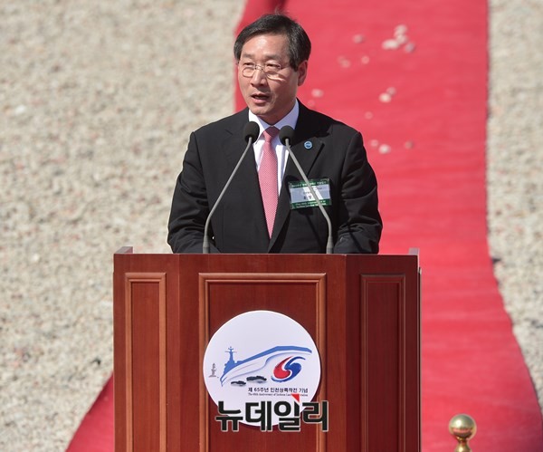 ▲ 자유한국당 유정복 인천광역시장이 인천상륙작전 기념식에서 축사를 하고 있다. ⓒ뉴데일리 정상윤 기자