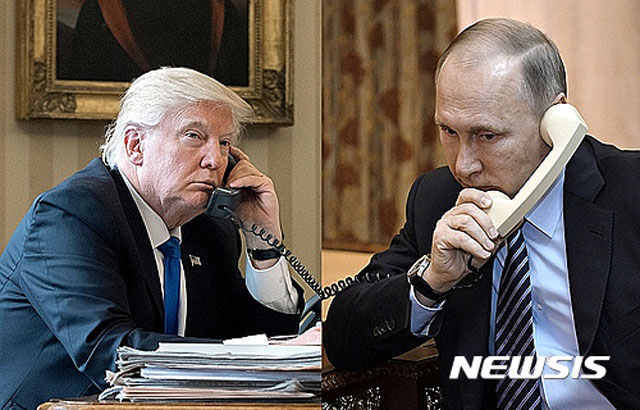 ▲ 전화통화하는 트럼프 美대통령과 푸틴 러시아 대통령. ⓒ뉴시스. 무단전재 및 재배포 금지.