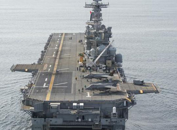 ▲ 美강습상륙함 '와스프' 함이 F-35B 스텔스 전투기를 싣고 출항하는 모습. ⓒ美록히드 마틴 F-35 사업부 공개사진.