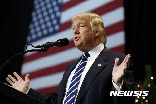 ▲ 도널드 트럼프 미국 대통령이 1000억달러, 우리돈으로 106조에 달하는 중국산 수입품에 추가로 관세를 매기는 방안을 검토하기로 했다. ⓒ 뉴시스