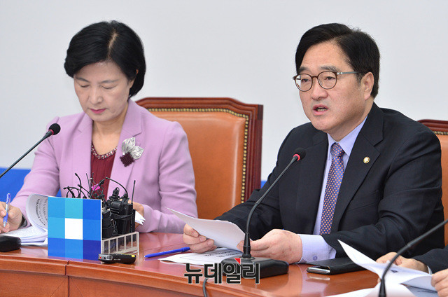 ▲ 더불어민주당 추미애 대표와 우원식 원내대표. ⓒ뉴데일리 공준표 기자