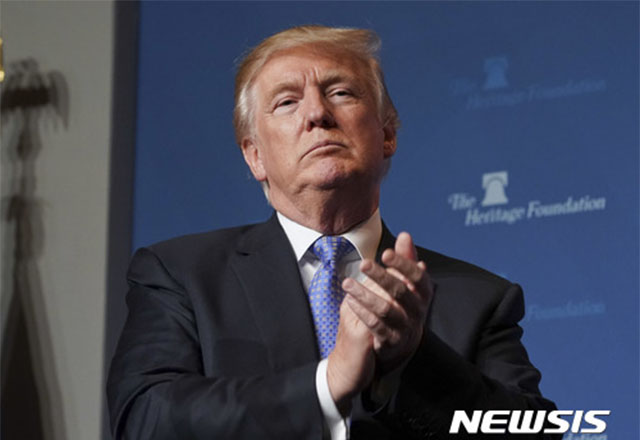 ▲ 도널드 트럼프 美대통령. 그는 북한 비핵화와 관련해 과거와 같은 협상은 벌이지 않을 것임을 누차 밝혀왔다. ⓒ뉴시스-AP. 무단전재 및 재배포 금지.