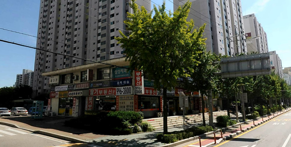 ▲ 서울시내 한 아파트 단지 상가. ⓒ뉴데일리경제DB