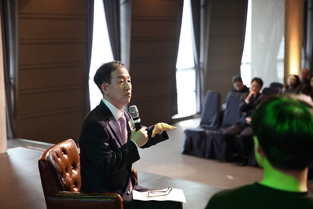 ▲ 김사열 대구시교육감 예비후보가 17일 장애인교육권 정책 공약 협약식을 갖는다.ⓒ김 예비후보측