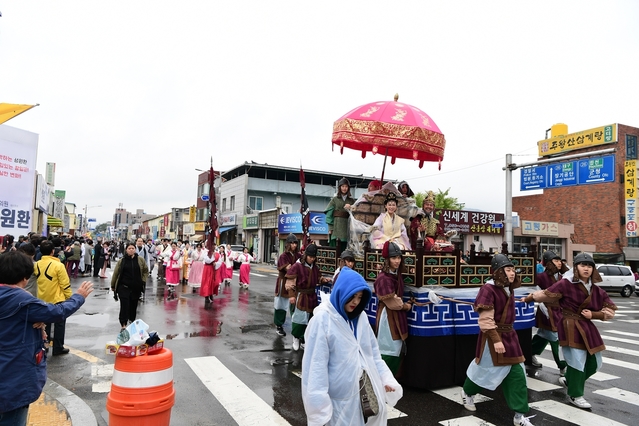 ▲ 2018대가야체험축제 퍼레이드 '가야의 통합' 장면.ⓒ고령군