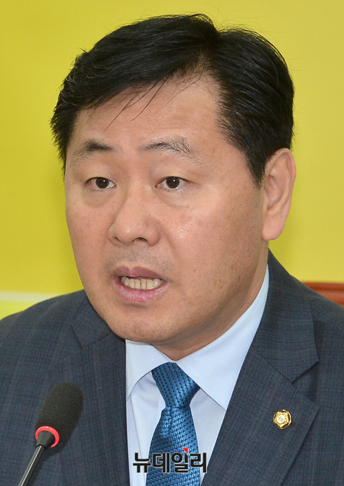 ▲ 발언하는 김관영 헌정특위 바른미래당 간사 ⓒ 뉴데일리 공준표