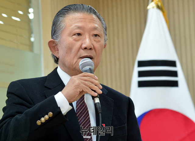 ▲ 17일 오후 서울 마포구 삼개로에 위치한 근신빌딩 제2신관에서 제86회 우남 이승만(李承晩) 포럼이 열렸다. 이날 포럼은 '대한민국 건국역사 바로 알기'를 주제로 신철식 (사)이승만건국대통령기념사업회 회장이 강연을 맡았다. ⓒ뉴데일리 공준표 기자