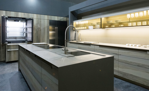 ▲ 이탈리아 최고급 주방가구업체 '톤첼리' 전시관에 자리한 '시그니처 키친 스위트' 제품의 모습. ⓒLG전자