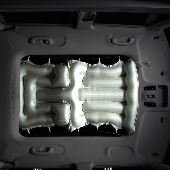 ▲ 현대모비스의 파노라마 선루프.ⓒ현대모비스