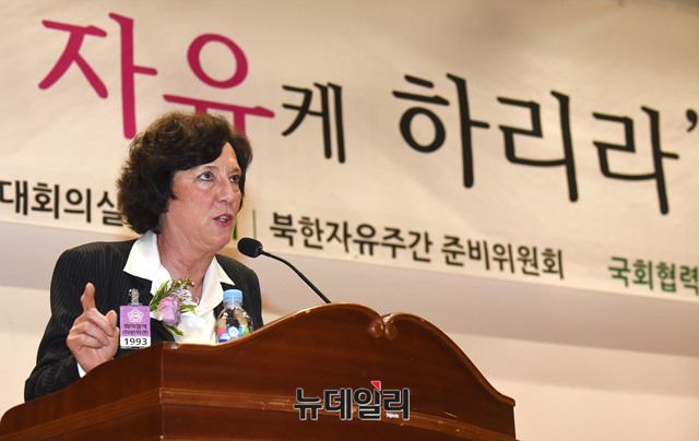▲ 북한자유주간은 28일 개막을 시작으로 내달 5일까지 진행된다. '탈북자들의 어머니' 수잔 숄티 디펜스포럼재단 및 북한자유연합 대표가 연설하고 있다. ⓒ뉴데일리 이종현 기자