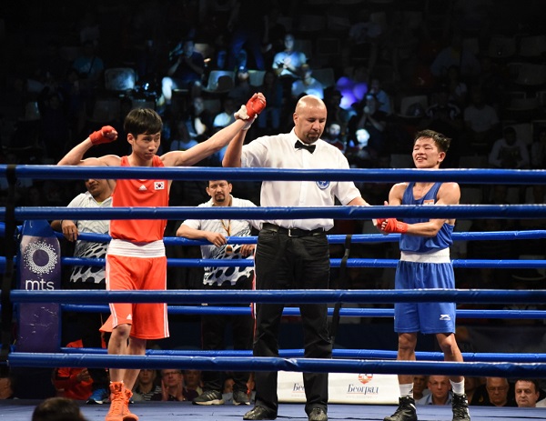 ▲ 충주시청 복싱팀 김인규 선수가 제56회 벨그레이드 위너 국제복싱대회에 출전해 결승전에서 인도의 Laldinmawia 선수를 만나 압도적인 경기로 금메달을 획득했다.ⓒ충주시