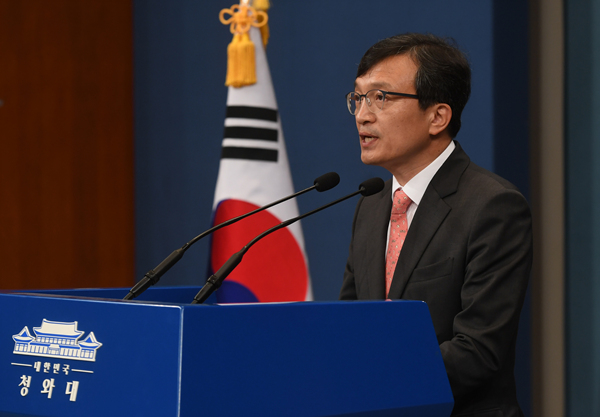 ▲ 청와대 김의겸 대변인. 지난 2일 문정인 외교안보특보 글에 관한 브리핑을 했다. ⓒ뉴시스 DB