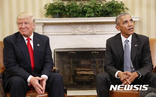 ▲ 2016년 11월 대선에서 트럼프 대통령이 당선된 뒤 오바마 대통령과 만난 모습. 둘 중 누가 더 한국에 도움이 될까. ⓒ뉴시스. 무단전재 및 재배포 금지.