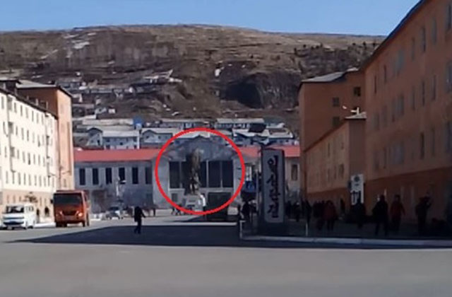 ▲ 최근 화재로 전소된 것으로 알려진 양강도 혜산역 역사. ⓒ美자유아시아방송(RFA) 관련보도 화면캡쳐.