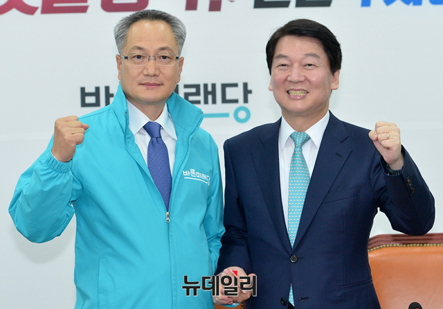 ▲ 바른미래당 전남지사 후보로 공천된 박매호 자연과미래 대표가 16일 오후 국회에서 열린 영입인재 발표식에 참석해 입당 소감을 밝히고 있다. ⓒ뉴데일리 공준표 기자