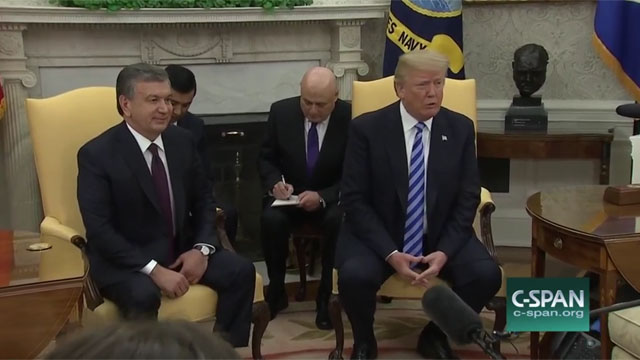 ▲ 지난 16일(현지시간) 우즈벡 대통령과의 정상회담 이후 기자들에게 북한 문제를 설명하는 트럼프 美대통령. ⓒ美공영 C-SPAN 관련 중계방송 캡쳐.