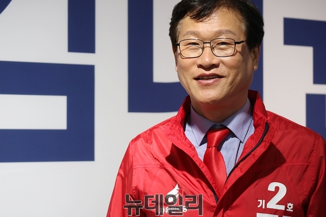 ▲ 김대권 수성구청장 한국당 예비후보가 거리마다 문화·예술의 향기가 넘쳐나는 ‘품격있는 문화도시 수성’을 위한 공약을 발표했다.ⓒ뉴데일리