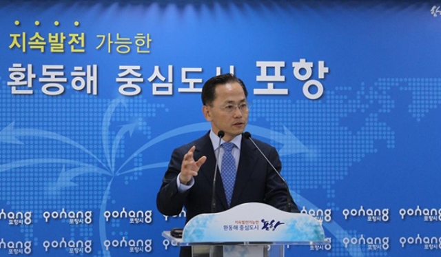 ▲ 허대만 후보가 최근 포항시청 브리핑 룸에서 기자회견하는 모습.ⓒ허 후보측