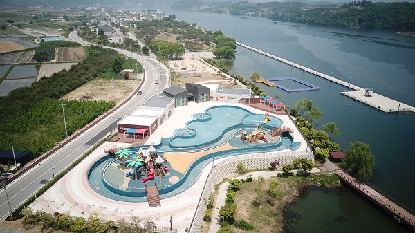 ▲ 충주 탄금호 물놀이장이 완공됐다.ⓒ충주시