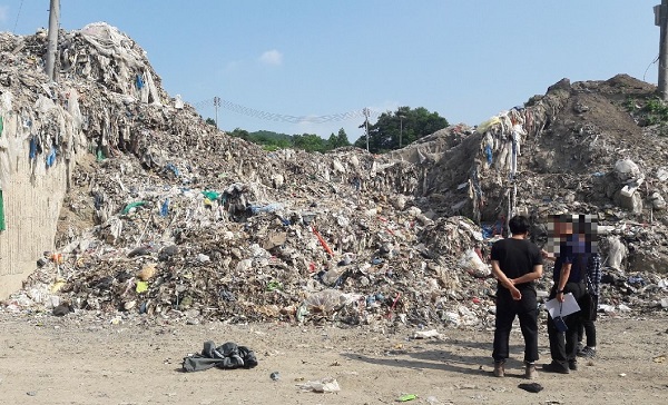 ▲ 세종시와 금강청이 환경오염배출사업장을 단속하고 있다.ⓒ세종시