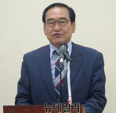 ▲ 바른미래당 신언관 청주시장 후보.ⓒ이민기 기자