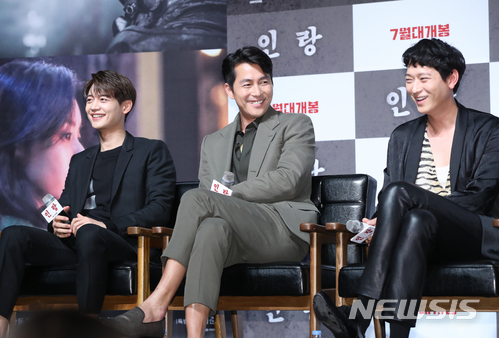 ▲ 좌측부터 최민호, 정우성, 강동원. ⓒ 뉴시스