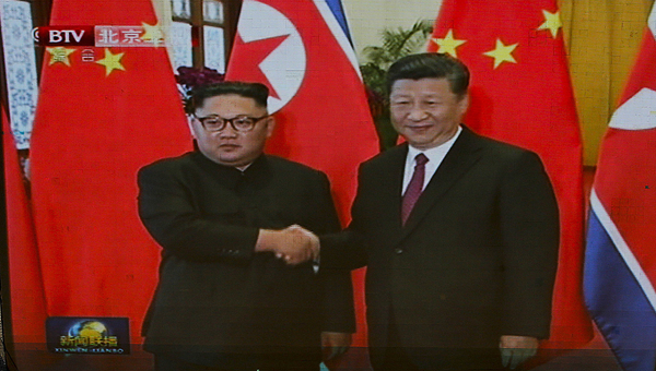 ▲ 지난 19일 북한 김정은과 시진핑 중국 국가주석이 만난 모습. ⓒ뉴시스 DB