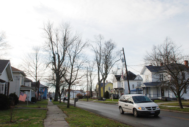 ▲ 미국 오하이오주 외곽의 작은 도시인 파타스칼라 시내 주택밀집지역. 집집마다 성조기가 걸려 있었다.