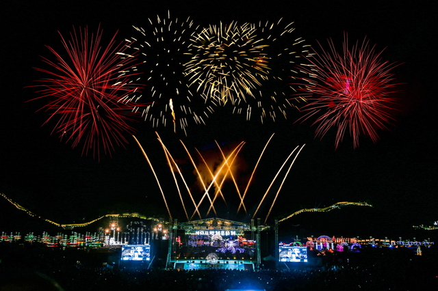 ▲ 2017 백제한화불꽃축제 모습.ⓒ충남도