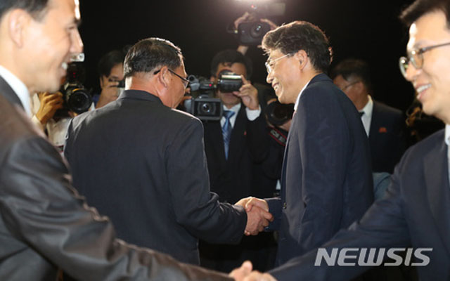 ▲ 지난 26일 남북철도협력분과회담에서 양측은 철도연결 사업을 추진해 나가기로 합의했다. ⓒ뉴시스. 무단전재 및 재배포 금지.