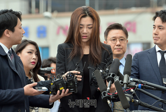 ▲ 조현민 전 대한항공 전무가 고개 숙여 사과하는 모습. ⓒ 뉴데일리