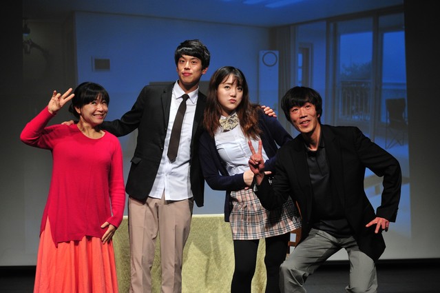 ▲ 오비맥주, 서울 광진구서 가족소통 알리는 ‘패밀리토크’ 공연 펼쳐. ⓒ오비맥주