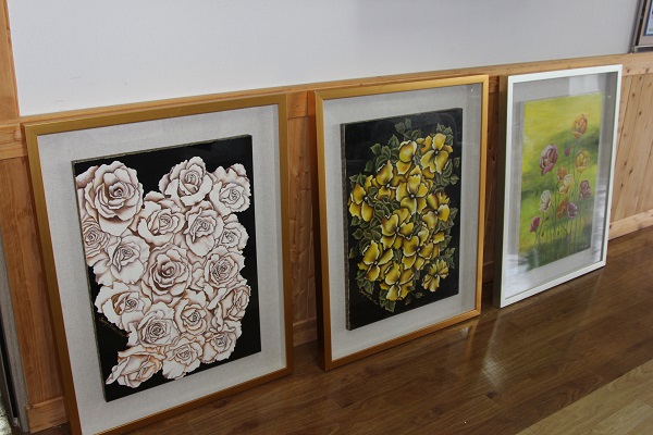 ▲ U1대학교 허정록 교수가 대학에 기부한 작품 3점.ⓒU1대학교