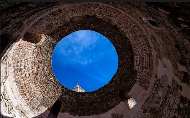 ▲ 박경자, 人 and 言.