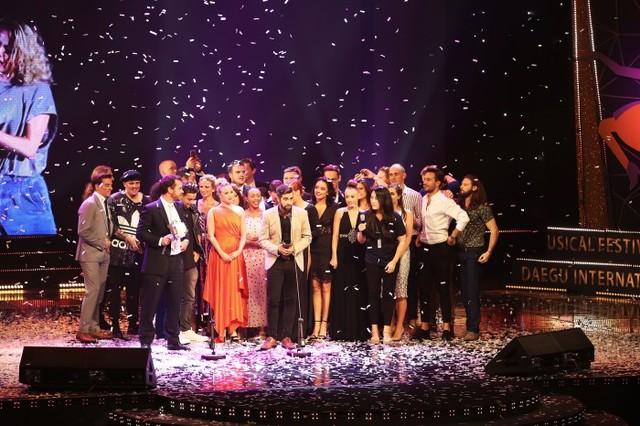 ▲ 제12회 DIMF 어워즈 대상 '플래시댄스' 팀.ⓒDIMF