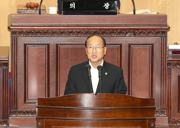 ▲ 충북도의회 박우양(영동2) 의원이 11일 열린 제366회 임시회 1차 본회의에서 5분 자유발언을 하고 있다.ⓒ충북도의회