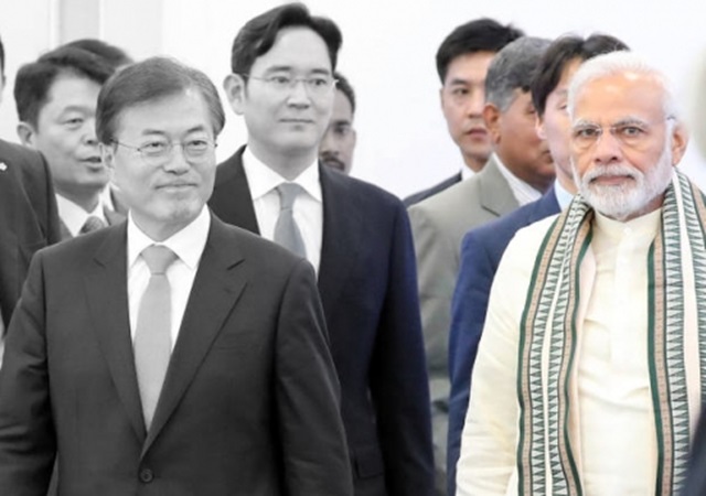 ▲ 문재인 대통령이 지난 9일 인도 내 삼성전자 신공장 준공식에 참석한 모습. ⓒ뉴시스 DB