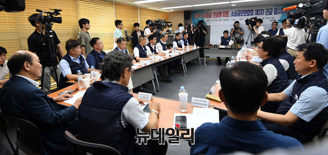 ▲ 17일 오전 동작구 신대방동에 위치한 소상공인연합회 사무실에서 최승재 연합회장이 모두 발언하고 있다.ⓒ뉴데일리 정상윤 기자