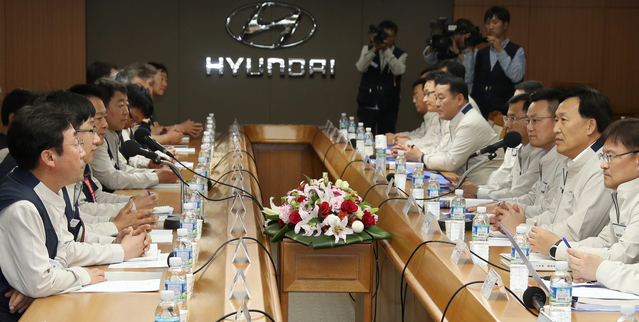 ▲ 현대차 노사 교섭대표ⓒ연합뉴스