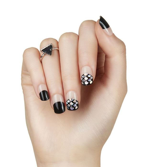 ▲ AK몰 네일스티커. ⓒAK몰