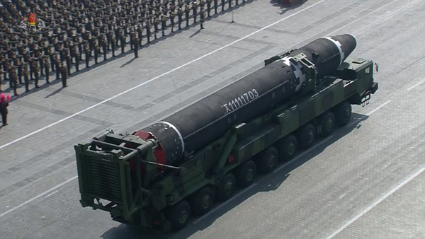 ▲ 북한 열병식에 등장했던 화성-15형 미사일. ICBM급으로 평가받는다. ⓒ뉴시스 DB