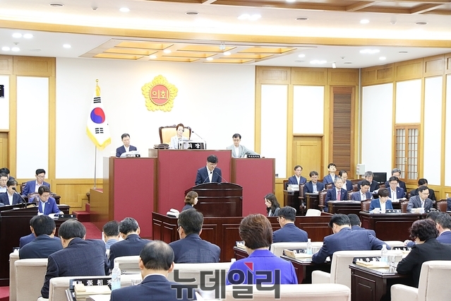 ▲ 제8대 대구시의회가 슬로건으로 ‘시민속으로 한 걸음, 소통하는 민생의회!’를 제정했다.ⓒ뉴데일리